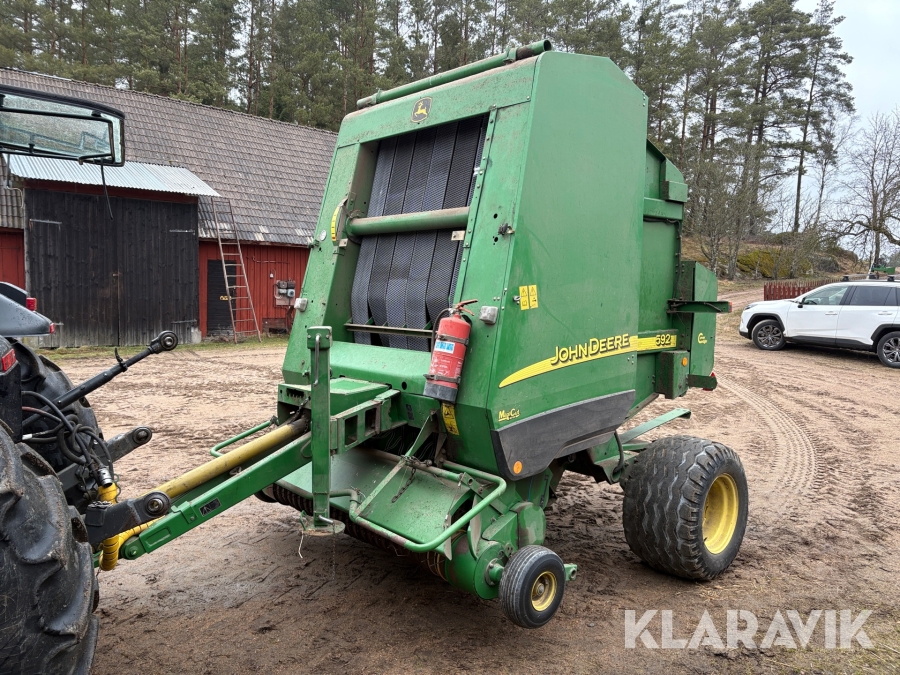 Rundbalspress John Deere 592