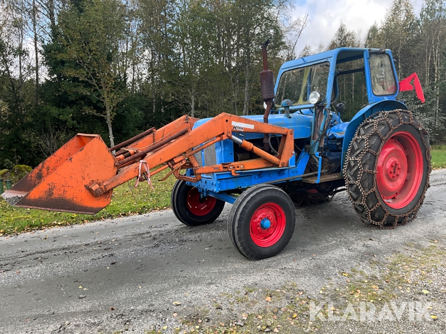 Veterantraktor Fordson Major med lastare + 2 skopor -1955