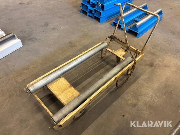 Plåtvagga på kärra upp till 115cm rullar