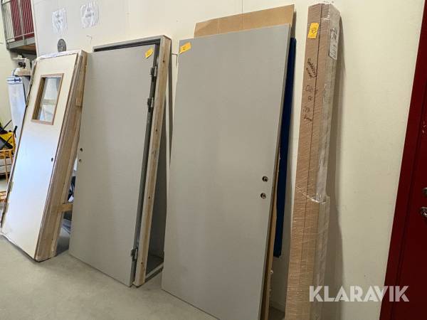 Innedörr och pendeldörr Swedoor 10x21 2 st