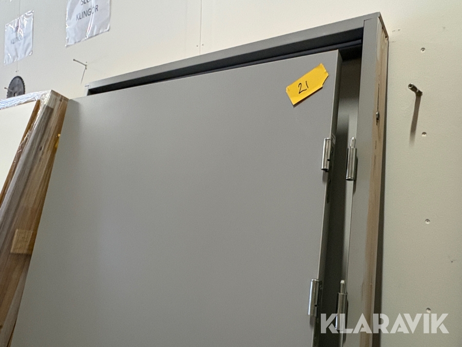 Innedörr och pendeldörr Swedoor 10x21 2 st