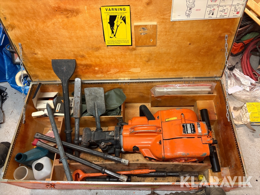 Borr och borrvagn Pionjär 120 bensindriven bergborrmaskin