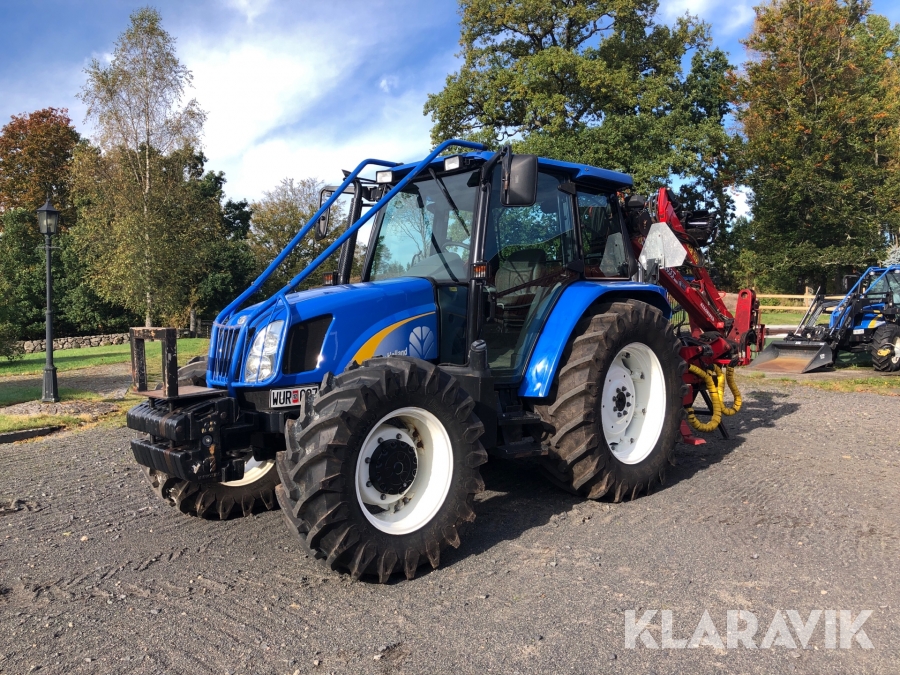Traktor New Holland TL90A Skogsutrustad