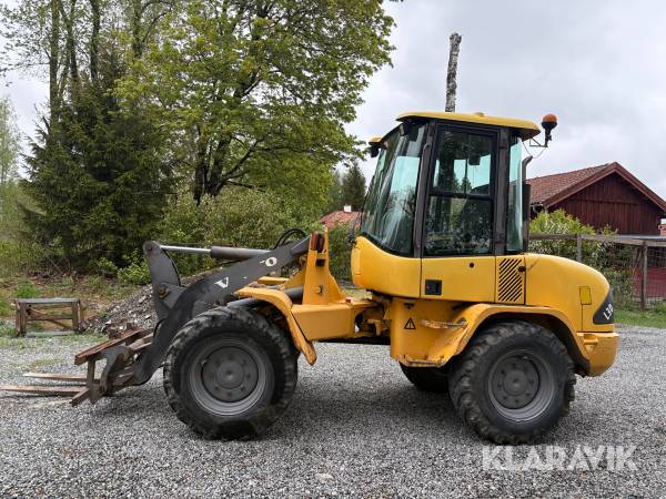 Hjullastare Volvo L30 med redskap