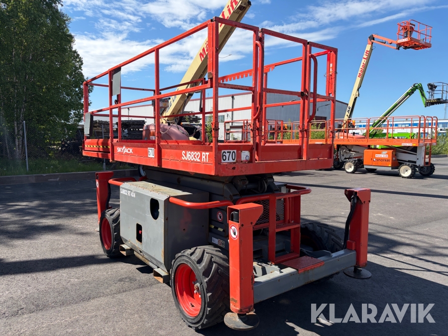 Saxlift Skyjack SJ 6832RT