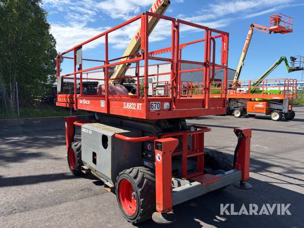 Saxlift Skyjack SJ 6832RT