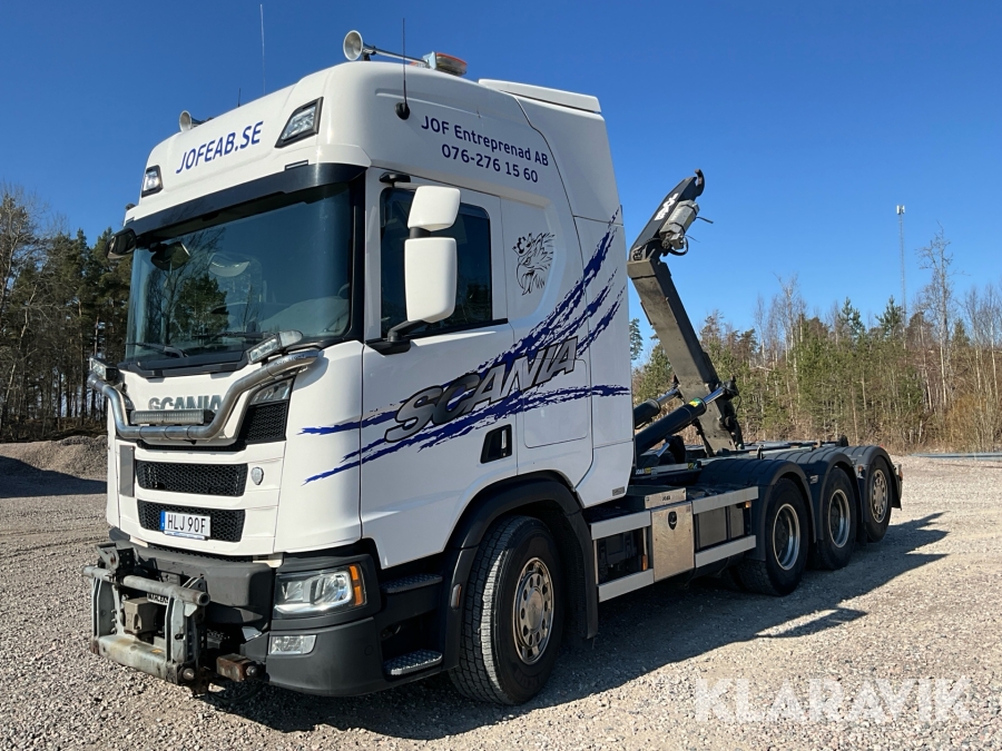 Lastväxlare/ Krokbil Scania R 650 B 8x4 plogutrustad + salt/sandhydraulik