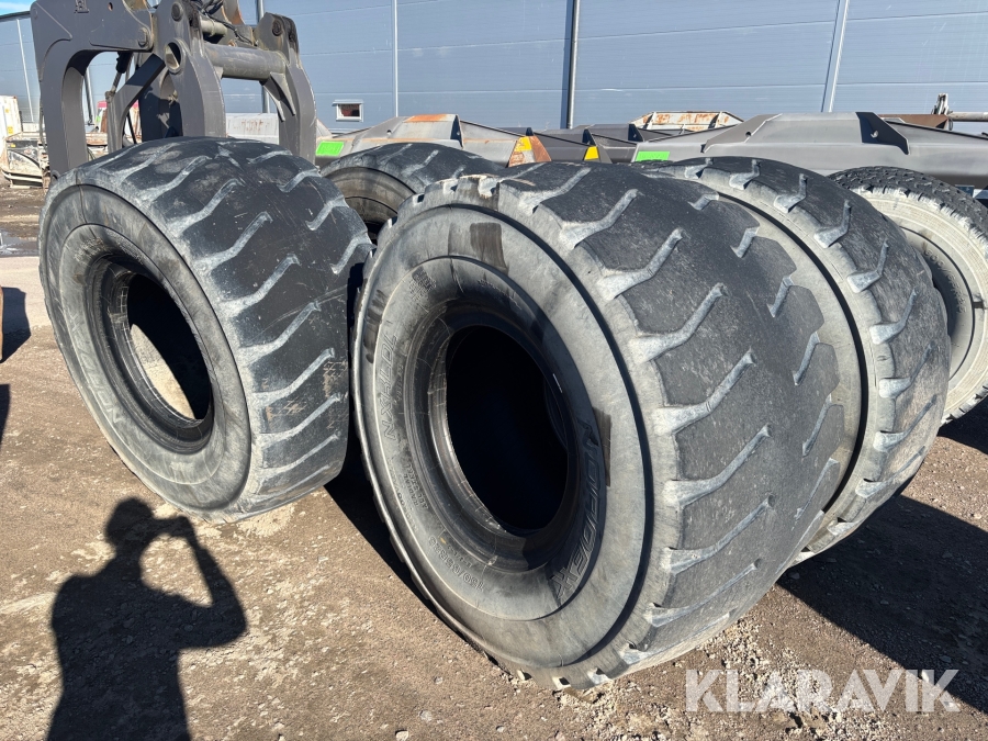 Entreprenaddäck Nordex 750/65R25 4 st