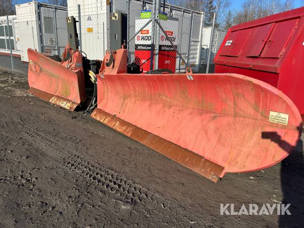 Sidovingar Mählers MTR till spårgående lastbil