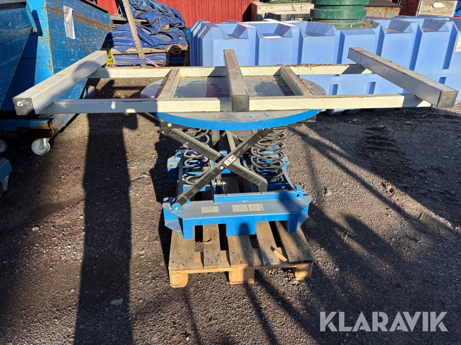 Fjäderbelastat lyftbord med roterande platta Spring Actuated