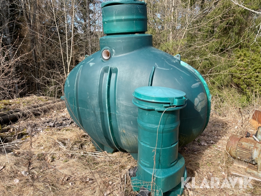 Trekammarbrunn med slamavskiljare Uponor