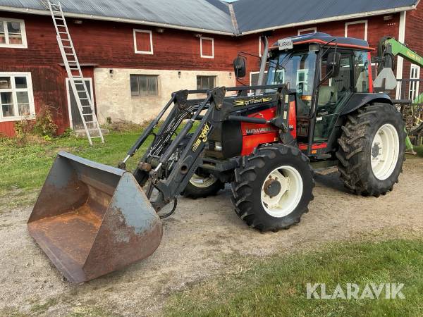 Traktor Valtra Valmet 900 med lastare