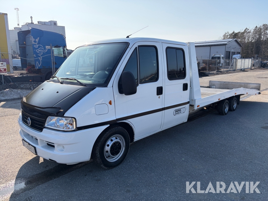 Biltransport Fiat Ducato 3.5t 2.8 HDi 128 hk Dubbelhytt med elhydraulisk sänkning av flak