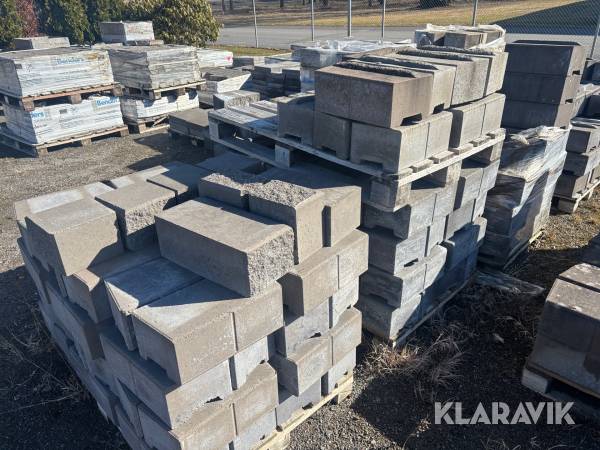 Mursten parti med 7st pall