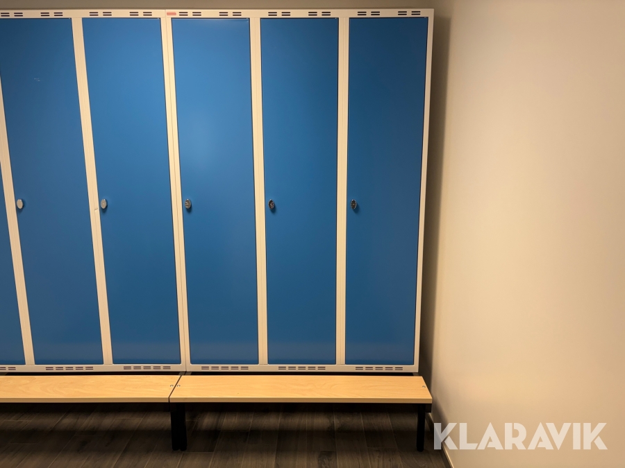 Omklädningsskåp Sonessons inredningar 3 skåp med bänk
