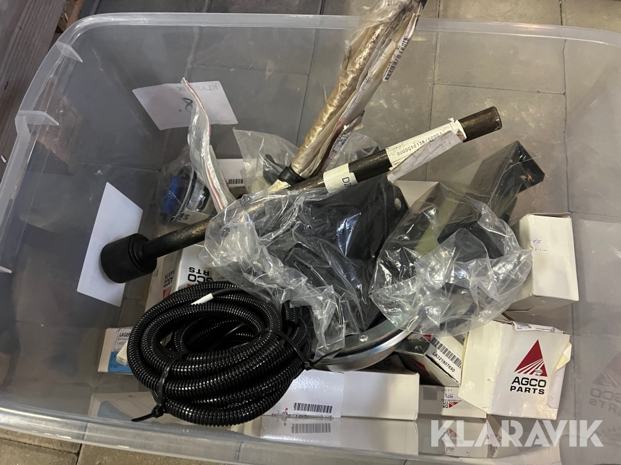 Delar till traktor Massey Ferguson Agco Parts