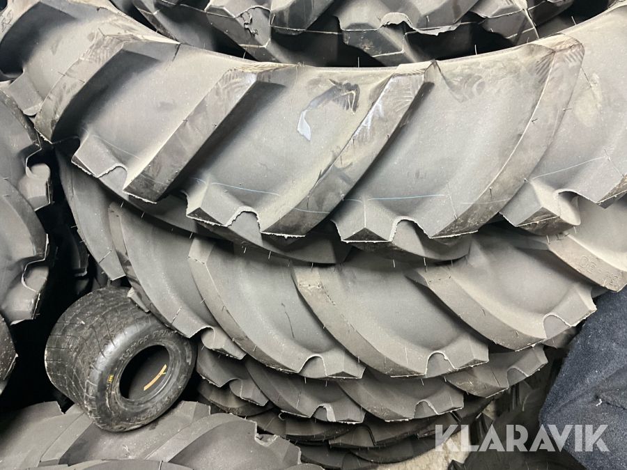 Traktordäck Mitas 16.9-30 2st