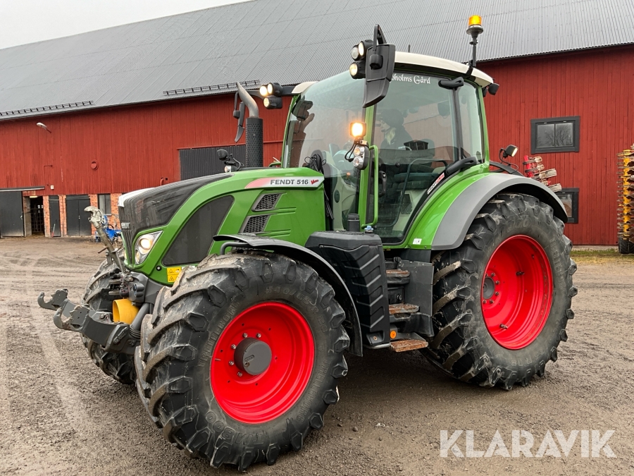 Traktor Fendt 516 Vario