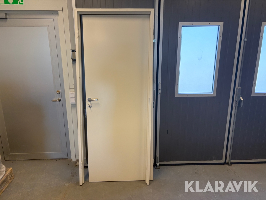 Dörr med karm 9x21