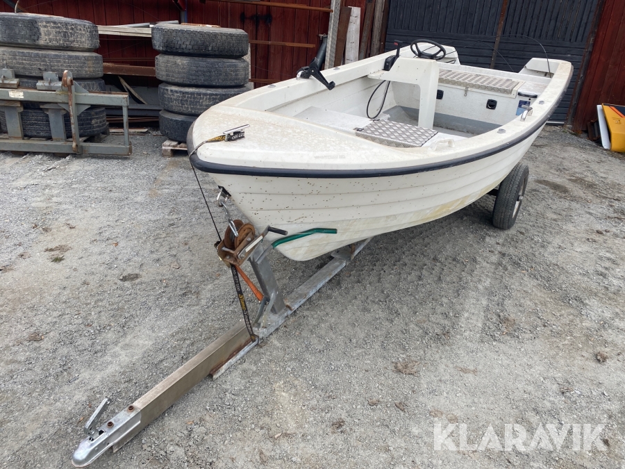 Styrpulpet Cresent 4,7 m med trailer