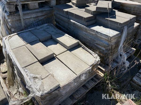 Trädgårdsplattor - 350x175x50mm. ca 45m²