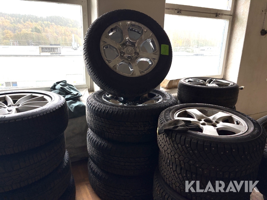 Vinterdäck på fälg Yokahoma Geolandar 275/60R20 4st