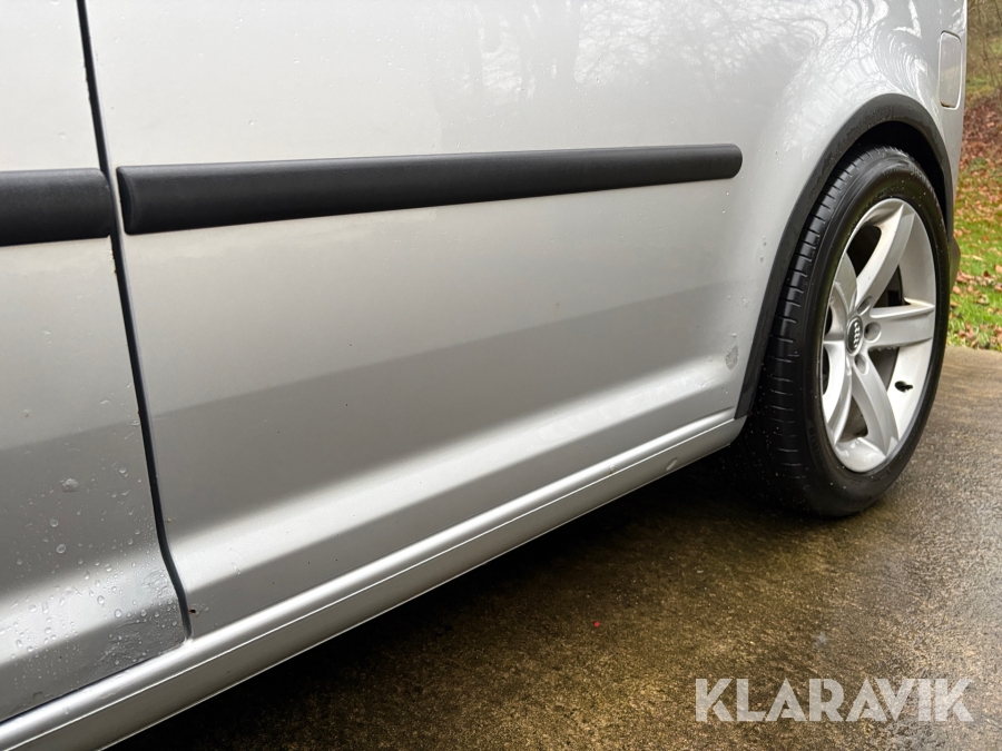 Skåpbil Volkswagen Caddy Nybesiktigad