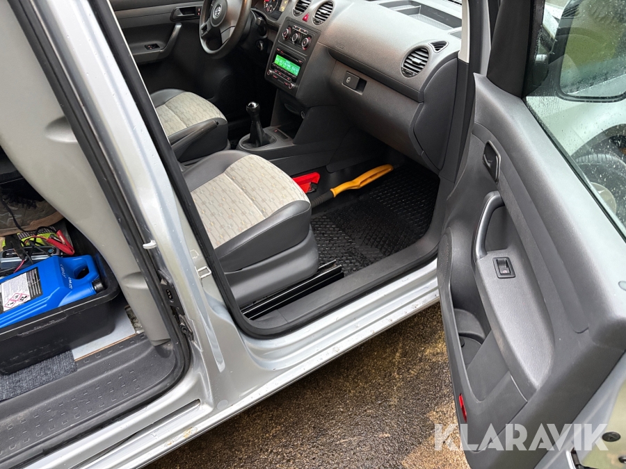 Skåpbil Volkswagen Caddy Nybesiktigad