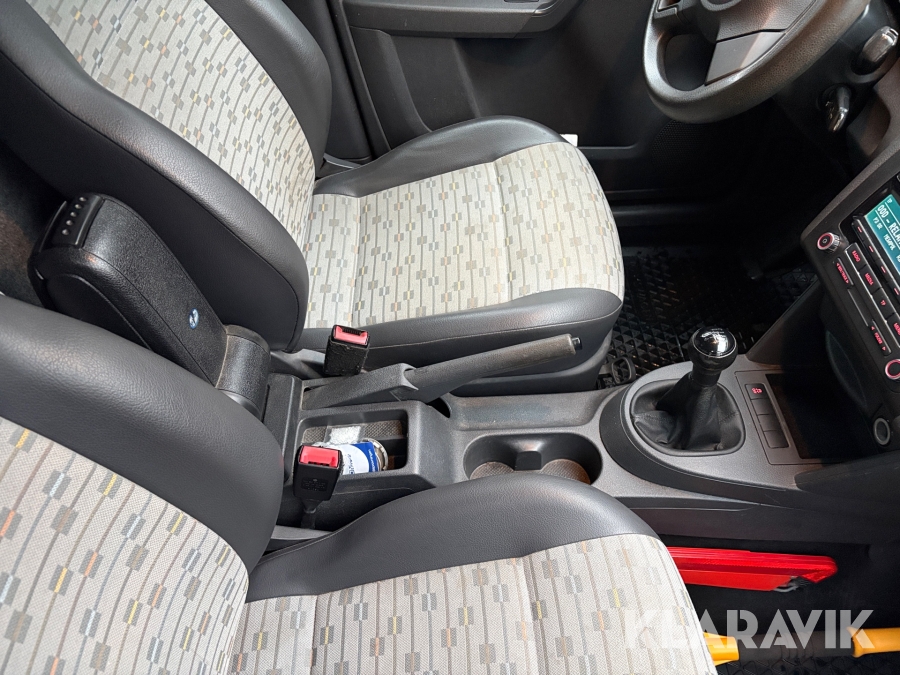 Skåpbil Volkswagen Caddy Nybesiktigad