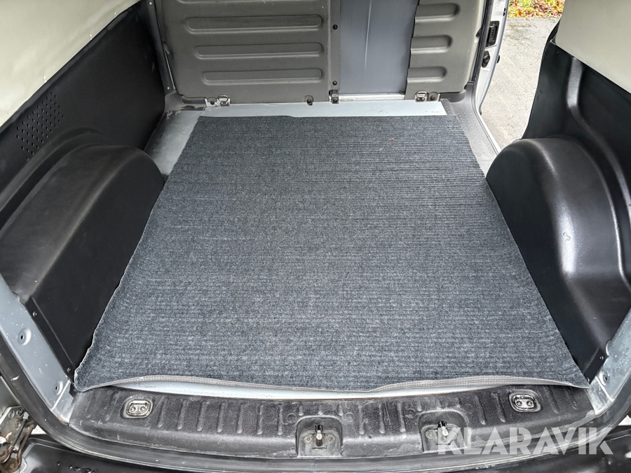 Skåpbil Volkswagen Caddy Nybesiktigad