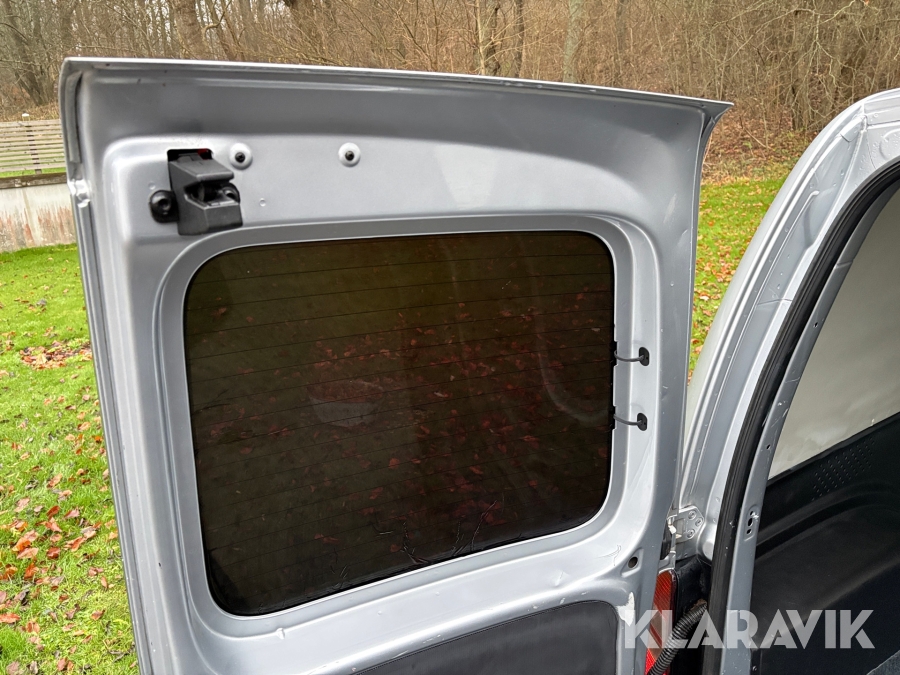 Skåpbil Volkswagen Caddy Nybesiktigad