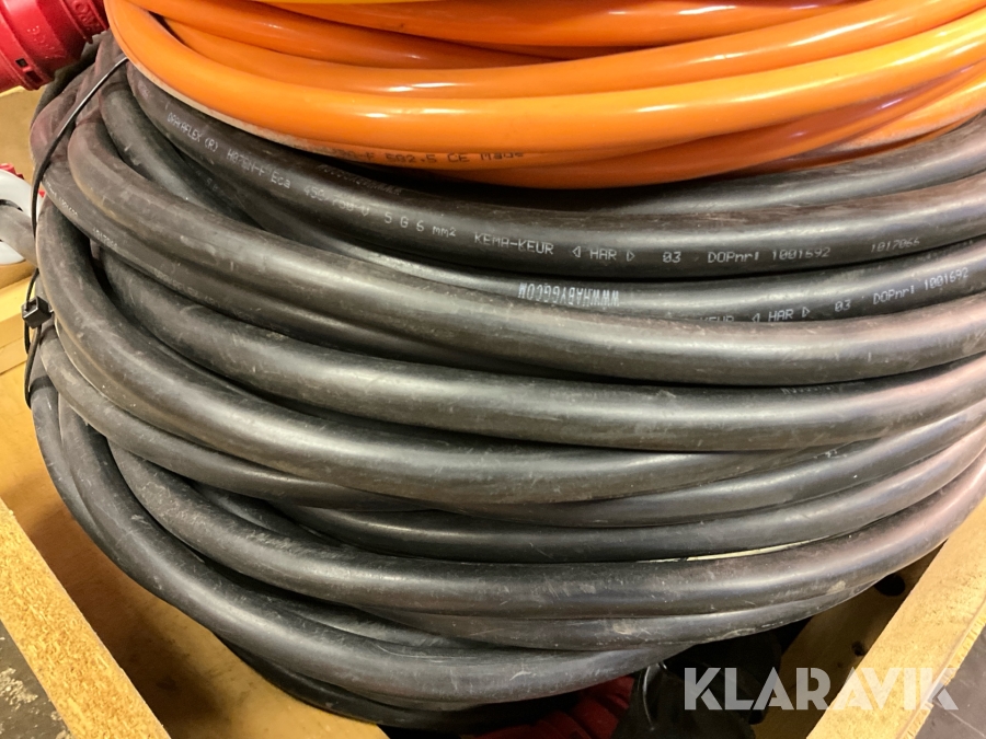 Kabel och 32a byggbox