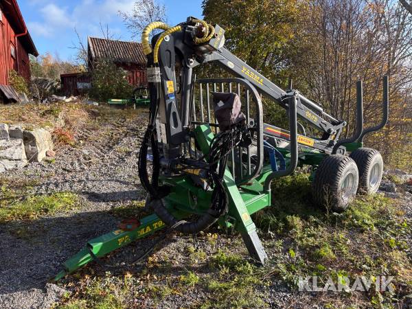 Skogsvagn Farma T9F kran C6.7 G3