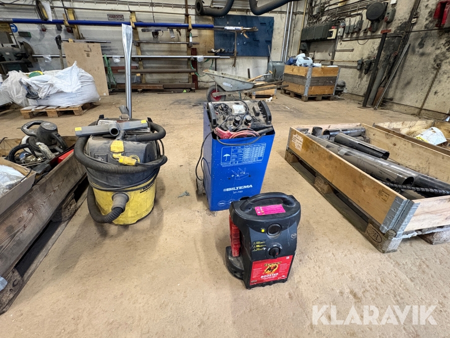 Parti med verkstadsmaskiner Batteriladdare, Startbooster, Dammsugare.