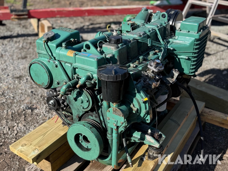 Båtmotor Volvo Penta Ad41-B med drev Volvo penta DP-A