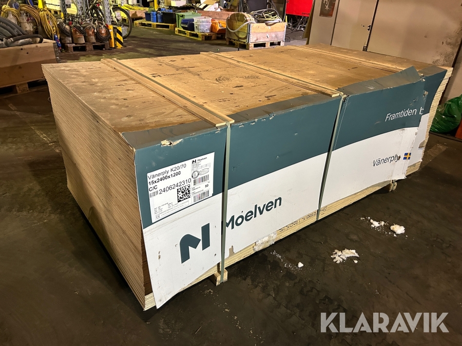 Plyfaskivor Moelven Vänerply K20/70 ca 50 st 15x2400x1200 mm