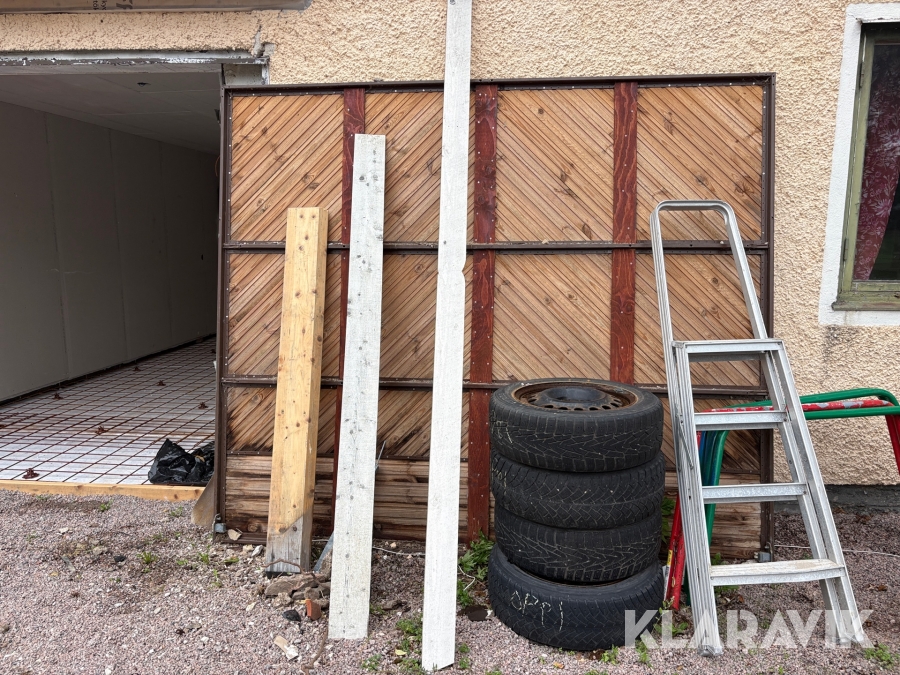 Eldriven garageport