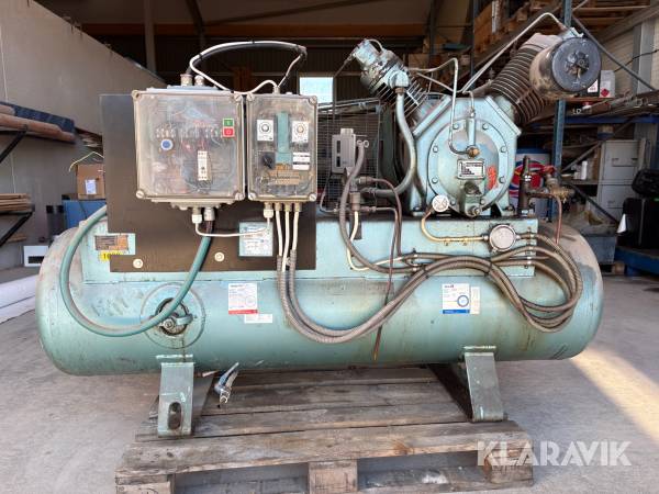 Kompressor Ingersoll-Rand Typ 30.  5&2,5x4 modell 7T 350L