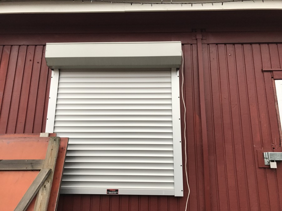 1st Ny Skyddsjalusi m motor / 2st Säkerhetsgaller