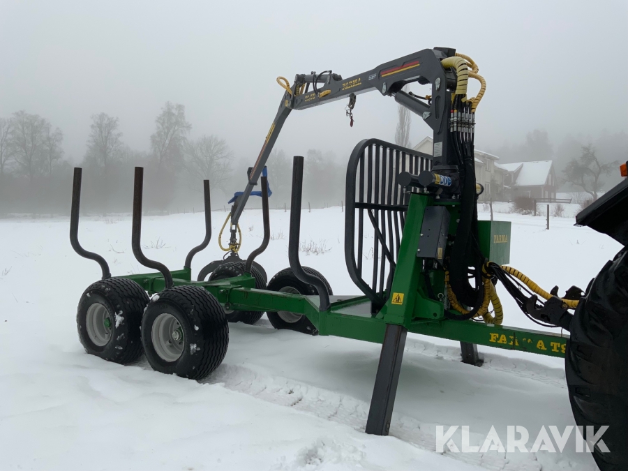 Skogsvagn Farma T9 med kran och grip 9 tons