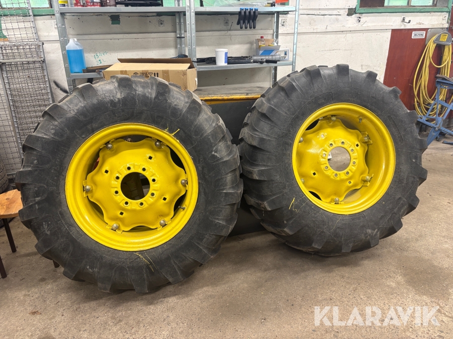 Traktordäck Titan 17.5L-24 / 10-16.5 NHS 4 st