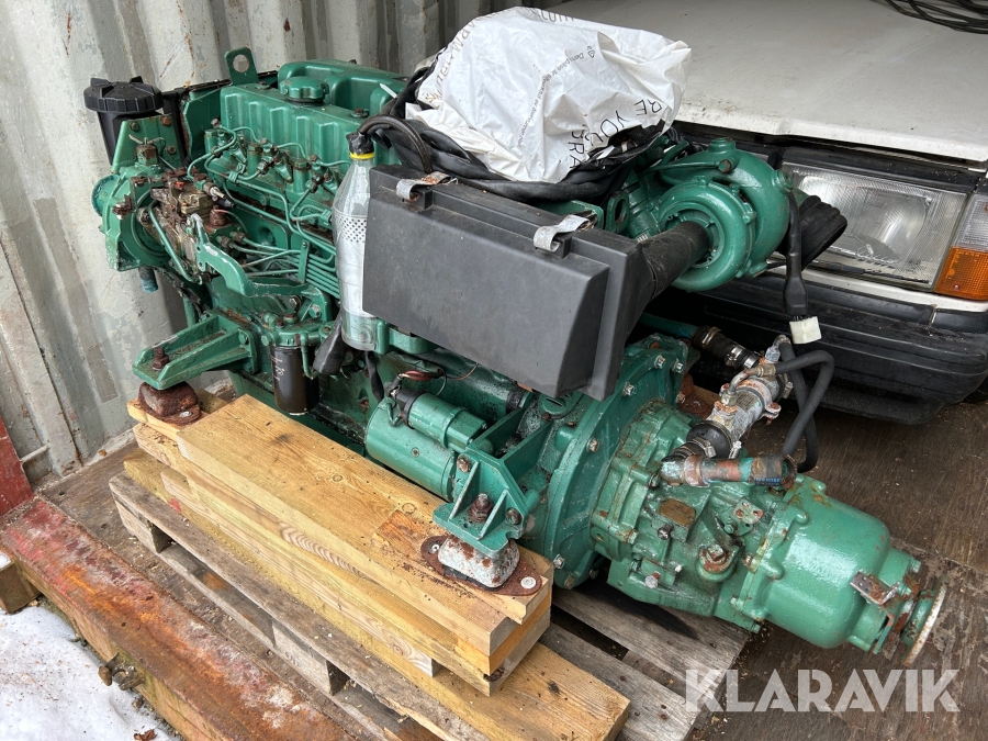 Båtmotor Volvo Penta AQD40A med backslag