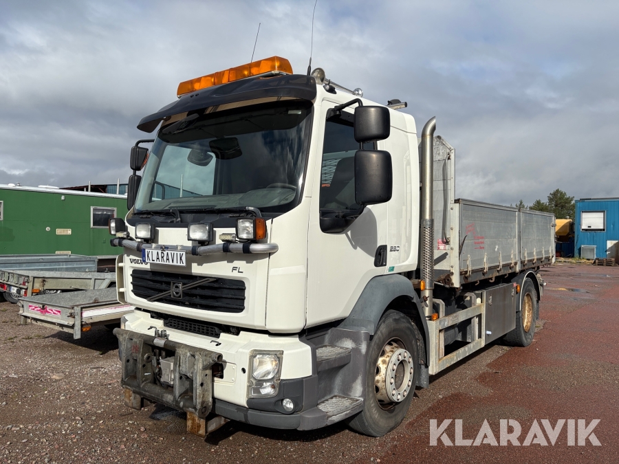 Flaklastbil Volvo FL260 3-vägs tipp