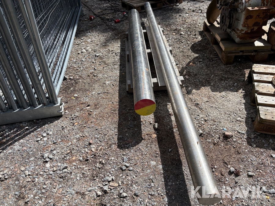 Rostfri axel/svarvämne Ugine