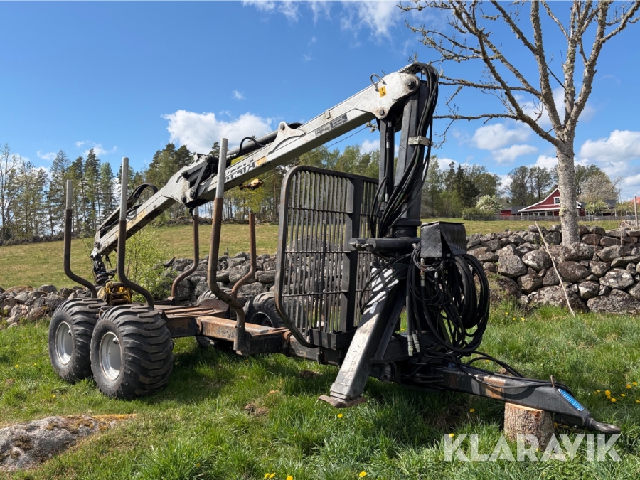 Skogsvagn Kesla 102 HD med kran