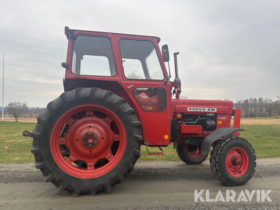 Traktor Volvo BM T 430