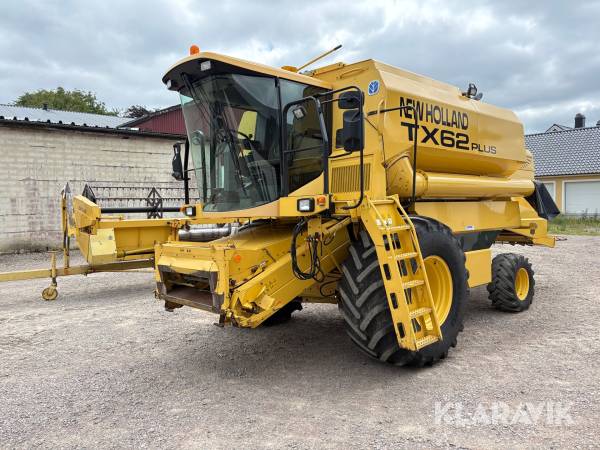 Skördetröska New Holland TX62