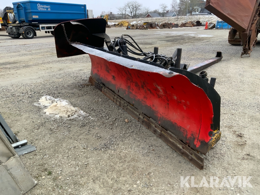 Snöplog med traktordrag 3.2m