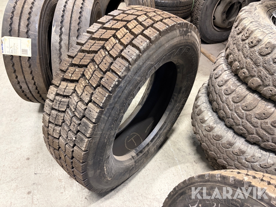 Lastbilsdäck 295/60R22.5 GoodYear Ultra grip WTD 1st