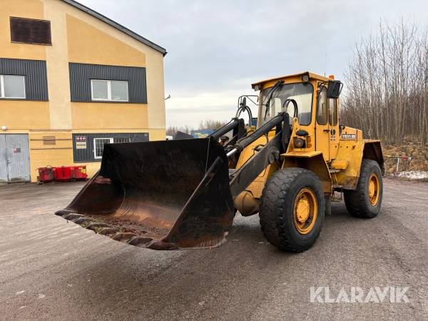 Hjullastare Volvo BM L70 med skopa